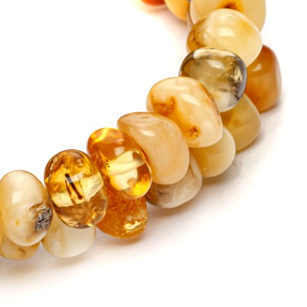 Браслет &quot;Мятый шар&quot; из Янтаря на струне купить